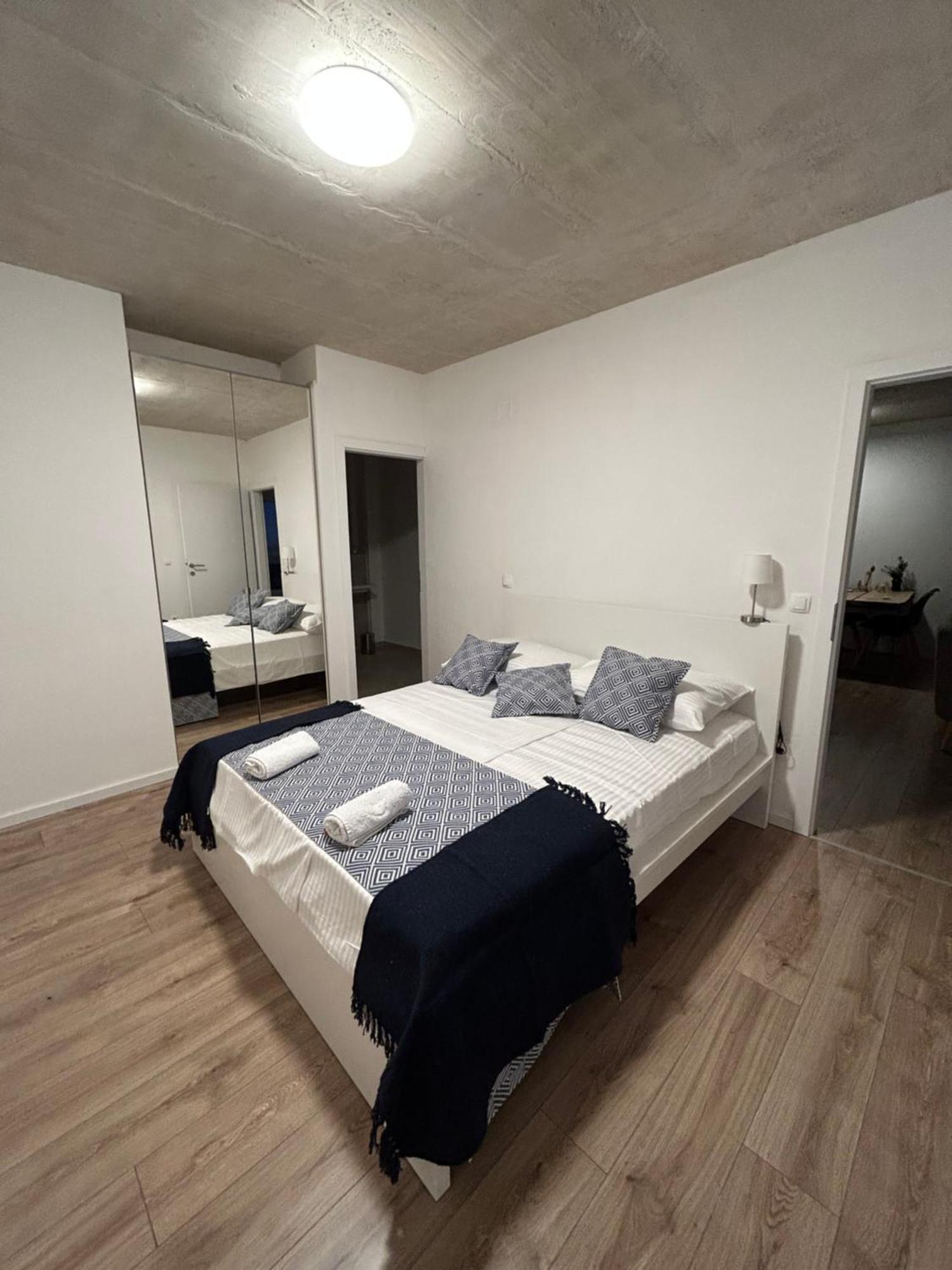 Twenty-Punat Apartments Exterior foto
